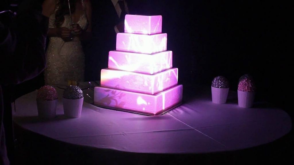 as vantagens da projeção mapeada para a sua festa de casamento